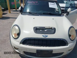 2007 MINI Hardtop S with VIN WMWMF73517TL83792, listed as a IAAI auction lot 42680017 with 135,631 mi miles and . Bid and sale history available at DreamBid. Image 6.