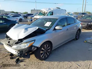 2017 Nissan Altima 2.5 SV with VIN 1N4AL3AP3HC252592, listed as a IAAI auction lot 41945927 with 223,362 mi miles. Bid and sale history available at carsss.com. Image 17.