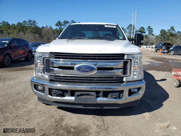 2017 Ford Super Duty F-250 SRW XLT with VIN 1FT7X2A62HEC11076, listed as a Copart auction lot 43019285 with 313,372 mi miles and Clean Title. Bid and sale history available at carsss.com. Image 5.
