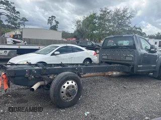 2020 Ford F-550 XL with VIN 1FDUF5HT8LEC37754, listed as a Copart auction lot 46058445 with 69,939 mi miles and Salvage Title. Bid and sale history available at carsss.com. Image 4.