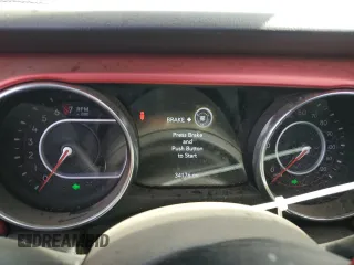 2021 Jeep Wrangler Unlimited Rubicon with VIN 1C4HJXFG6MW581407, listed as a Copart auction lot 43720585 with 34,176 mi miles and Salvage Title. Bid and sale history available at carsss.com. Image 9.