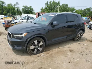 2019 Volvo XC40 Momentum z VIN YV4162XZ9K2009464, wystawiony jako Copart lot #59635075 z przebiegiem 62 765 mil mil oraz Szkoda całkowita • Salvage title. Historia ofert i sprzedaży dostępna na DreamBid. Obrazek 1.