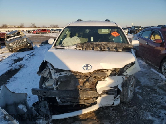 2015 Toyota Sienna LE AAS with VIN 5TDKK3DC6FS587173, listed as a Copart auction lot 45931635 with 0 mi miles and Non Repairable. Bid and sale history available at carsss.com. Image 5.