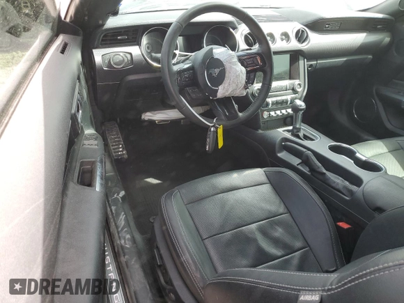 2020 Ford Mustang GT with VIN 1FA6P8CF8L5175789, listed as a Copart auction lot 48051655 with 32,270 mi miles and Salvage Title. Bid and sale history available at DreamBid. Image 8.