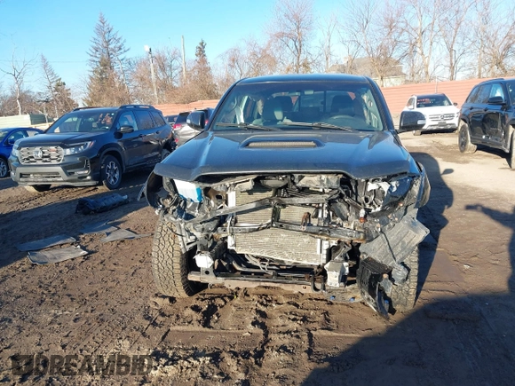 2015 Toyota Tacoma with VIN 3TMLU4EN4FM190968, listed as a IAAI auction lot 41749985 with 152,668 mi miles and . Bid and sale history available at DreamBid. Image 12.