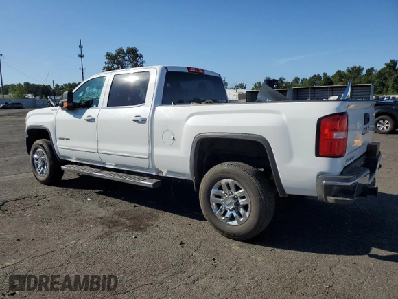 2018 GMC Sierra 2500HD Denali with VIN 1GT12SEY1JF110451, listed as a Copart auction lot 69333874 with 137,760 mi miles and Salvage Title. Bid and sale history available at carsss.com. Image 2.