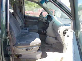 1996 Dodge Caravan SE z VIN 1B4GP44R3TB341618, wystawiony jako IAAI lot #42345759 z przebiegiem 175 722 mil mil oraz . Historia ofert i sprzedaży dostępna na DreamBid. Obrazek 5.