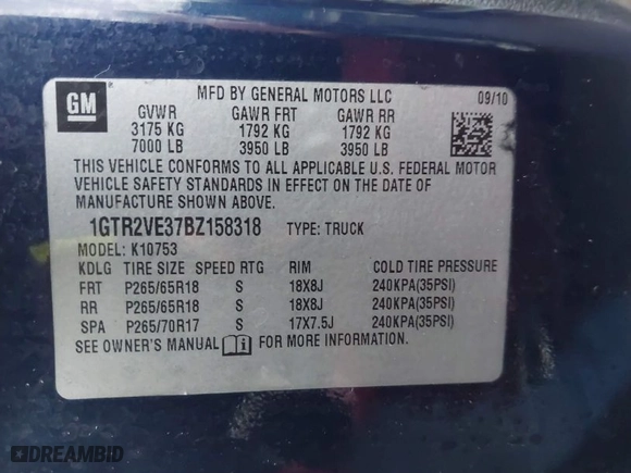 2011 GMC Sierra 1500 SLE with VIN 1GTR2VE37BZ158318, listed as a IAAI auction lot 42025013 with 209,094 mi miles. Bid and sale history available at carsss.com. Image 9.