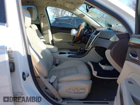 2010 Cadillac SRX Luxury Collection z VIN 3GYFNDEY0AS583143, wystawiony jako IAAI lot #41989581 z przebiegiem 186 731 mil mil oraz . Historia ofert i sprzedaży dostępna na DreamBid. Obrazek 5.