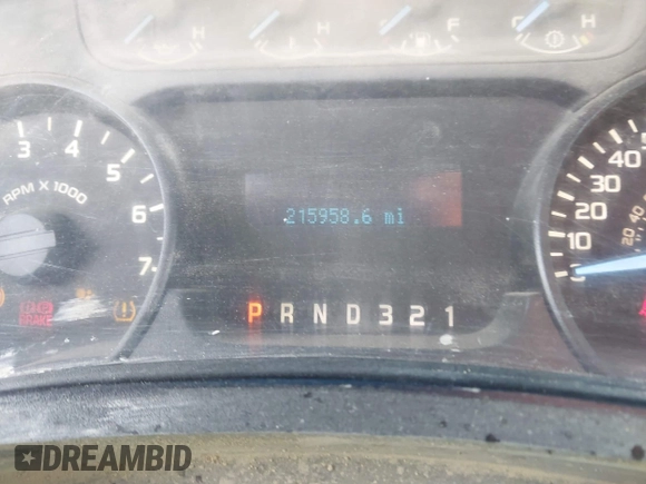 2012 Ford F-150 XL with VIN 1FTFX1EF4CFA96967, listed as a IAAI auction lot 41423830 with 215,958 mi miles. Bid and sale history available at carsss.com. Image 7.