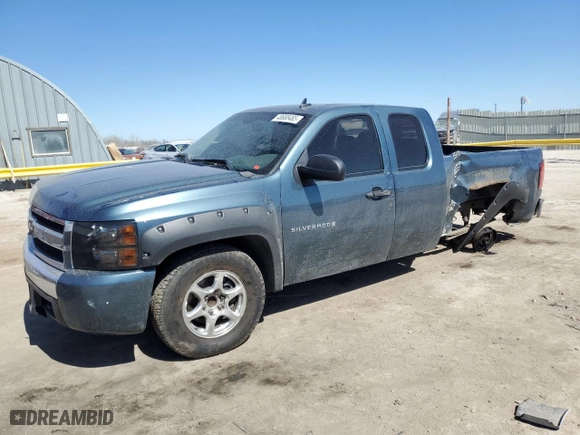 2008 Chevrolet Silverado 1500 LT w/1LT with VIN 1GCEC190X8Z288042, listed as a Copart auction lot 48688485 with 177,885 mi miles and Salvage Title. Bid and sale history available at carsss.com. Image 1.