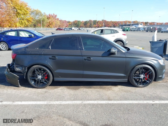 2015 Audi A3 2.0T Premium with VIN WAUBFGFF8F1127543, listed as a IAAI auction lot 40676171 with 60,354 mi miles. Bid and sale history available at carsss.com. Image 13.