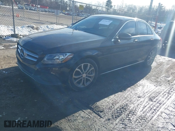 2016 Mercedes-Benz C 300 z VIN 55SWF4JBXGU118910, wystawiony jako IAAI lot #41596246 z przebiegiem 96 835 mil mil oraz . Historia ofert i sprzedaży dostępna na DreamBid. Obrazek 17.