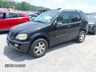 2004 Mercedes-Benz M 500 with VIN 4JGAB75E54A512828, listed as a IAAI auction lot 42579923 with 262,406 mi miles and . Bid and sale history available at DreamBid. Image 2.