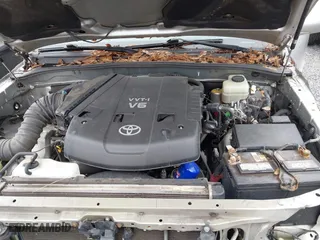 2005 Toyota 4Runner SR5 with VIN JTEZU14R050058848, listed as a IAAI auction lot 41764430 with 189,902 mi miles. Bid and sale history available at carsss.com. Image 10.