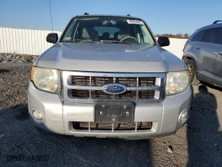 2008 Ford Escape XLT with VIN 1FMCU93Z98KB10461, listed as a Copart auction lot 88944655 with 138,794 mi miles and Salvage Title. Bid and sale history available at carsss.com. Image 5.