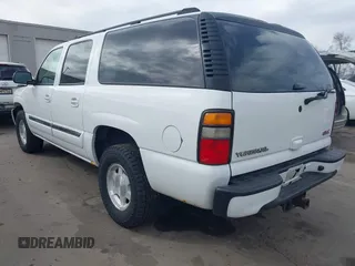 2005 GMC Yukon XL SLT with VIN 3GKFK16Z85G177502, listed as a IAAI auction lot 41899772 with 203,173 mi miles. Bid and sale history available at carsss.com. Image 3.