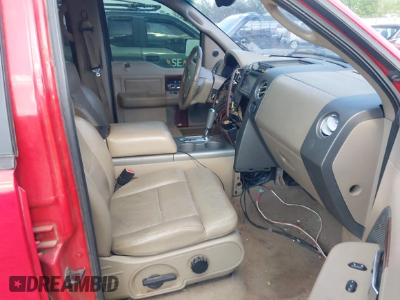 2005 Ford F-150 XLT with VIN 1FTPW12585KE04249, listed as a IAAI auction lot 41983950 with 212,289 mi miles. Bid and sale history available at carsss.com. Image 5.
