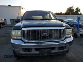 2002 Ford Excursion XLT with VIN 1FMNU41SX2EA41688, listed as a Copart auction lot 81190734 with 105,471 mi miles and Clean Title. Bid and sale history available at DreamBid. Image 5.