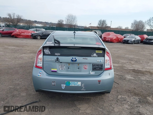 2014 Toyota Prius Four with VIN JTDKN3DU7E1752501, listed as a IAAI auction lot 41833673 with 97,001 mi miles. Bid and sale history available at carsss.com. Image 15.