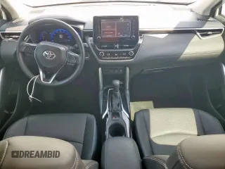 2022 Toyota Corolla Cross XLE with VIN 7MUDAAAG2NV013780, listed as a Copart auction lot 53491285 with 42,456 mi miles and Salvage title. Bid and sale history available at DreamBid. Image 8.
