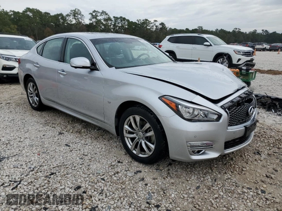 2018 Infiniti Q70 Luxe with VIN JN1BY1AR5JM220722, listed as a Copart auction lot 83309374 with 67,543 mi miles and Salvage title. Bid and sale history available at DreamBid. Image 4.