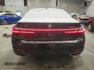2021 BMW 7 Series 740i with VIN WBA7T2C09MCF07657, listed as a Copart auction lot 44993824 with 47,837 mi miles and Non repairable. Bid and sale history available at DreamBid. Image 6.