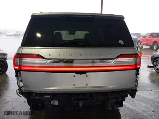 2019 Lincoln Navigator Reserve with VIN 5LMJJ2LTXKEL26583, listed as a IAAI auction lot 41448025 with 80,659 mi miles. Bid and sale history available at carsss.com. Image 17.