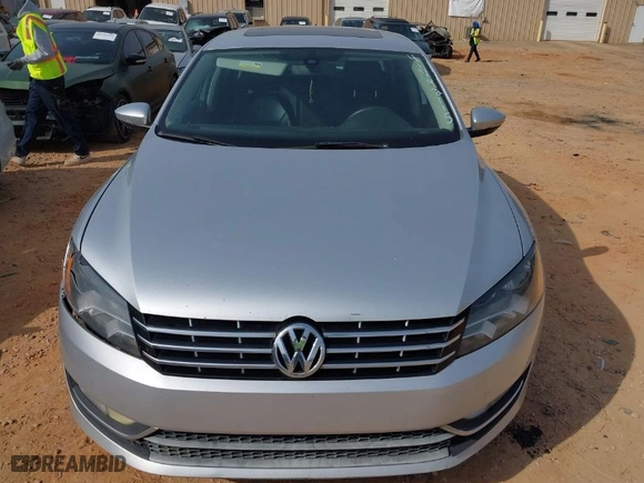 2012 Volkswagen Passat TDI SEL Premium with VIN 1VWCN7A31CC080506, listed as a IAAI auction lot 41792115 with 228,710 mi miles. Bid and sale history available at carsss.com. Image 12.