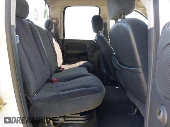 2005 Dodge 2500 SLT z VIN 3D7KS28CX5G853026, wystawiony jako IAAI lot #42408623 z przebiegiem 241 223 mil mil oraz . Historia ofert i sprzedaży dostępna na DreamBid. Obrazek 8.