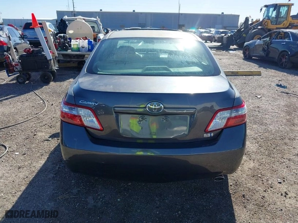 2007 Toyota Camry Hybrid with VIN JTNBB46K173026355, listed as a IAAI auction lot 41164522 with 197,696 mi miles. Bid and sale history available at carsss.com. Image 17.