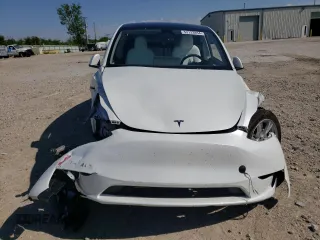 2023 Tesla Model Y Long Range with VIN 7SAYGDEE6PF861451, listed as a Copart auction lot 53133854 with 7,216 mi miles and Salvage Title. Bid and sale history available at DreamBid. Image 5.