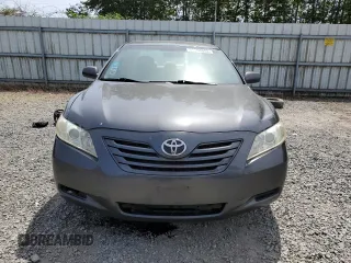 2008 Toyota Camry LE z VIN 4T1BK46K38U564521, wystawiony jako Copart lot #56508825 z przebiegiem 238 689 mil mil oraz Czysty tytuł • Clean title. Historia ofert i sprzedaży dostępna na DreamBid. Obrazek 5.