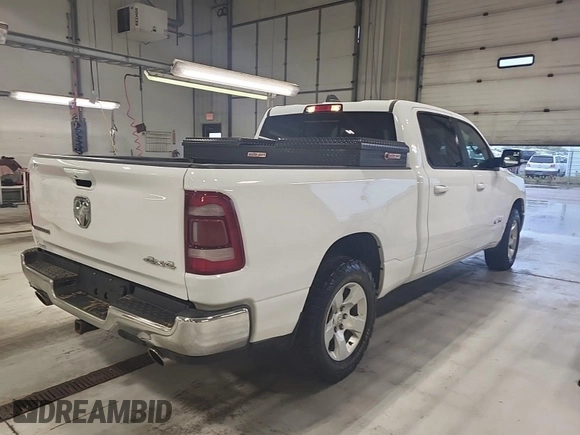 2021 Ram 1500 Big Horn z VIN 1C6SRFMT1MN714659, wystawiony jako IAAI lot #42521058 z przebiegiem 126 678 mil mil oraz . Historia ofert i sprzedaży dostępna na DreamBid. Obrazek 10.