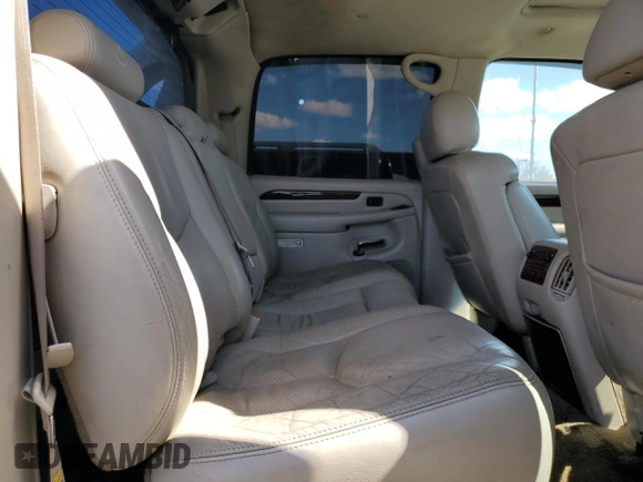 2003 Cadillac Escalade EXT z VIN 3GYEK63N43G144901, wystawiony jako Copart lot #50575195 z przebiegiem 236 328 mil mil oraz Tytuł czysty. Historia ofert i sprzedaży dostępna na DreamBid. Obrazek 10.