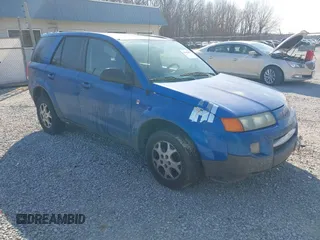 2004 Saturn VUE V6 with VIN 5GZCZ53424S863485, listed as a IAAI auction lot 41702410 with 318,651 mi miles. Bid and sale history available at carsss.com. Image 1.