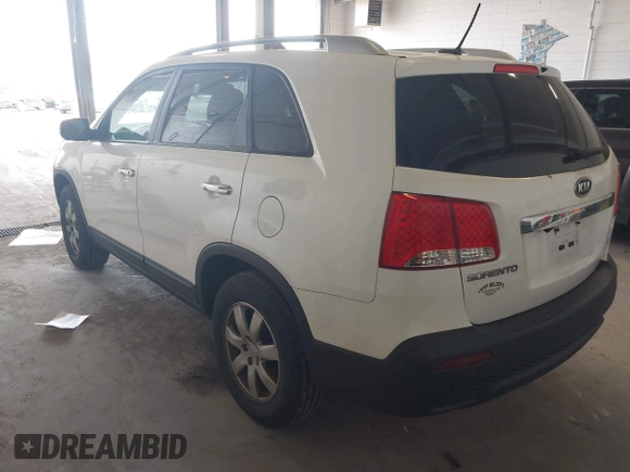 2011 Kia Sorento LX with VIN 5XYKT4A1XBG171544, listed as a IAAI auction lot 42170618 with 208,700 mi miles. Bid and sale history available at carsss.com. Image 3.