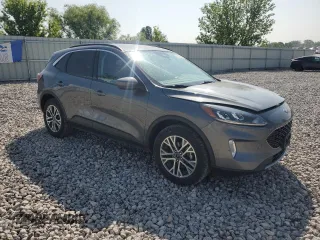 2021 Ford Escape SEL z VIN 1FMCU9H69MUA65731, wystawiony jako Copart lot #59890575 z przebiegiem 113 469 mil mil oraz Czysty tytuł • Clean title. Historia ofert i sprzedaży dostępna na DreamBid. Obrazek 4.
