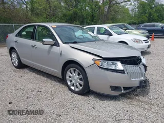 2010 Lincoln MKZ z VIN 3LNHL2GC0AR754146, wystawiony jako IAAI lot #42214165 z przebiegiem 88 913 mil mil oraz . Historia ofert i sprzedaży dostępna na DreamBid. Obrazek 1.