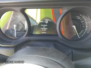 2024 Jeep Wrangler Rubicon with VIN 1C4RJXR67RW149021, listed as a IAAI auction lot 42510809 with 10,722 mi miles and . Bid and sale history available at DreamBid. Image 7.