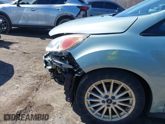 2013 Ford C-Max SE with VIN 1FADP5AUXDL557729, listed as a IAAI auction lot 41802589 with 105,108 mi miles. Bid and sale history available at carsss.com. Image 17.