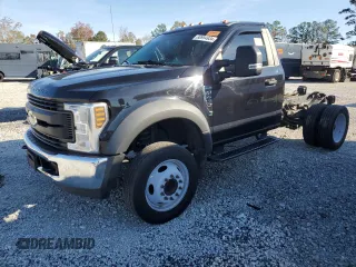 2019 Ford Super Duty F-450 DRW XL with VIN 1FDUF4GY8KEF05286, listed as a Copart auction lot 80954934 with 266,413 mi miles and Clean Title. Bid and sale history available at carsss.com. Image 1.