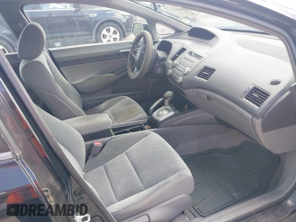 2009 Honda Civic LX z VIN 1HGFA165X9L011651, wystawiony jako IAAI lot #42483527 z przebiegiem 193 999 mil mil oraz . Historia ofert i sprzedaży dostępna na DreamBid. Obrazek 5.