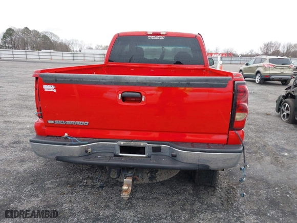 2006 Chevrolet Silverado 1500 LT2 with VIN 1GCEK19B06Z140810, listed as a IAAI auction lot 41564712 with 352,233 mi miles. Bid and sale history available at carsss.com. Image 16.