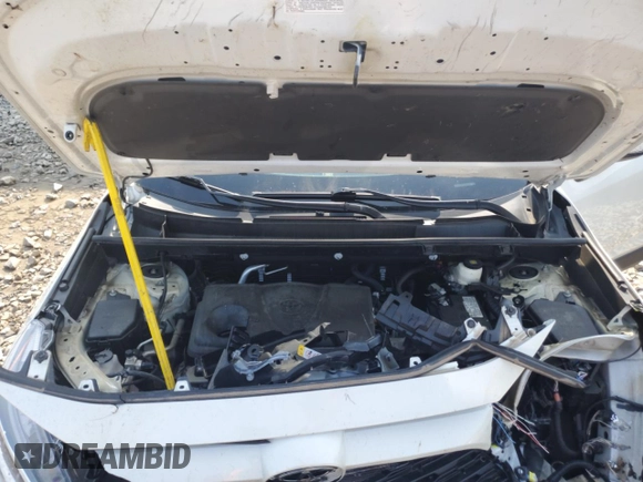 2021 Toyota RAV4 XLE Premium with VIN 2T3A1RFV4MW161896, listed as a Copart auction lot 59130275 with 18,133 mi miles and Salvage title. Bid and sale history available at DreamBid. Image 11.