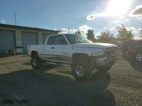 1998 Dodge Ram 1500 with VIN 3B7HF13Y5WG178306, listed as a Copart auction lot 72273924 with 275,313 mi miles and Salvage Title. Bid and sale history available at carsss.com. Image 10.