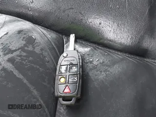 2013 Volvo XC90 Premier Plus с VIN YV4952CZ1D1638270, выставлен на аукционе IAAI как лот 42368131 с пробегом 259 760 миль миль и . История ставок и продаж доступна на DreamBid. Изображение 11.