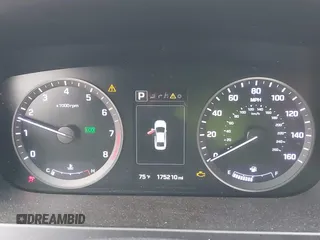 2015 Hyundai Sonata Limited with VIN 5NPE34AF8FH043701, listed as a IAAI auction lot 42031281 with 175,210 mi miles and . Bid and sale history available at carsss.com. Image 7.