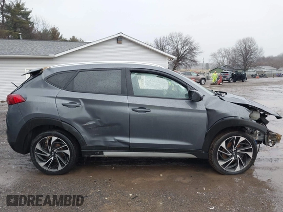 2019 Hyundai Tucson Ultimate with VIN KM8J3CAL8KU065577, listed as a IAAI auction lot 41214267 with 106,975 mi miles. Bid and sale history available at carsss.com. Image 13.