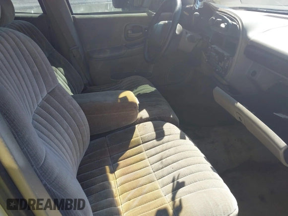 1998 Chevrolet Lumina with VIN 2G1WL52M9W9118618, listed as a IAAI auction lot 41582985 with 105,833 mi miles and . Bid and sale history available at DreamBid. Image 5.